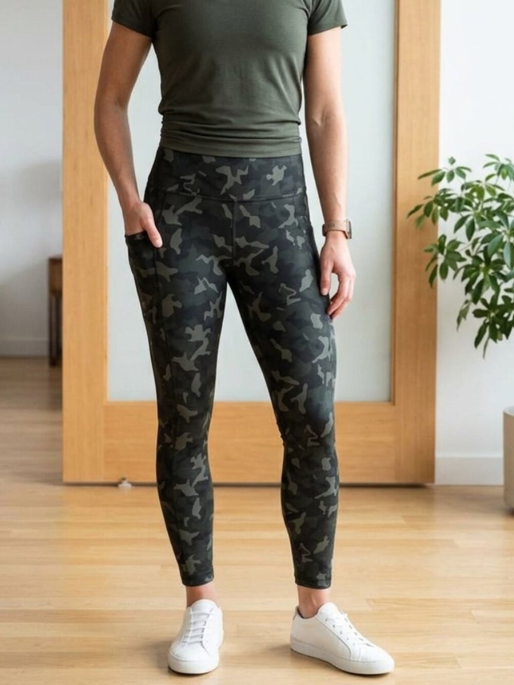 *3 FOR $9* Bally Total Fitness Camouflage Print Cell Phone Pocket Hip Tight Pant